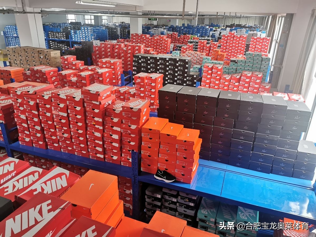 耐克阿迪達斯折扣店加盟：耐克阿迪達斯正品貨源怎么找