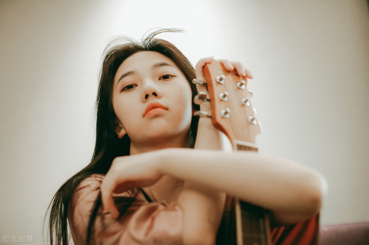 怎么做個(gè)討喜的女孩子？怎么做一個(gè)討喜的女孩子？