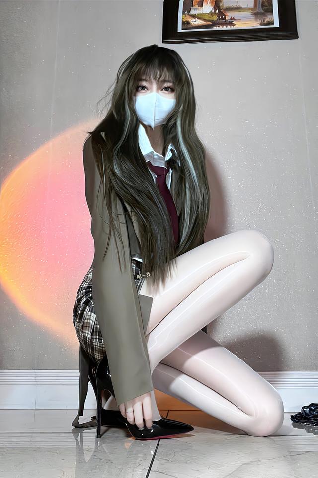 男友每天晚上不讓我穿衣（男朋友不讓我穿短裙，該怎么辦）