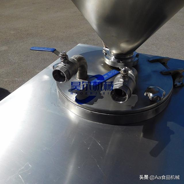 結經(jīng)機打結嘴，結經(jīng)機吧？