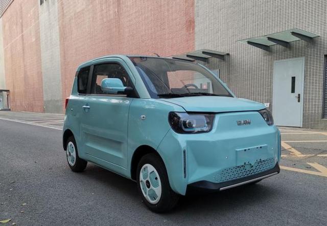 富路老年代步車四輪電動車，富路老年代步車四輪三缸燃油車最新價格？