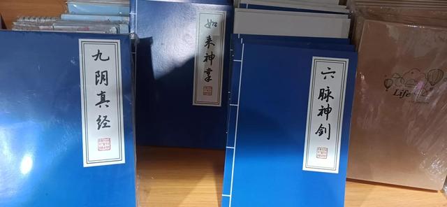 義烏2元店貨源批發(fā)在哪里進(jìn)貨便宜？義烏2元店貨源批發(fā)在哪里進(jìn)貨好？