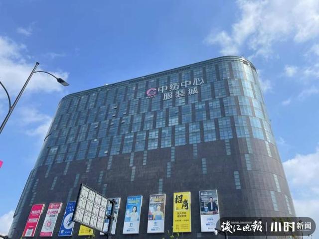 四季青女裝批發(fā)網(wǎng)，四季青女裝批發(fā)網(wǎng)站？