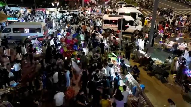 青島熱鬧的夜市在哪里，青島市北區(qū)地攤夜市在哪里