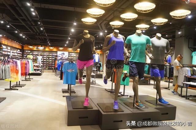 上海庫(kù)存衣服處理批發(fā)2元，庫(kù)存服裝處理5元一件