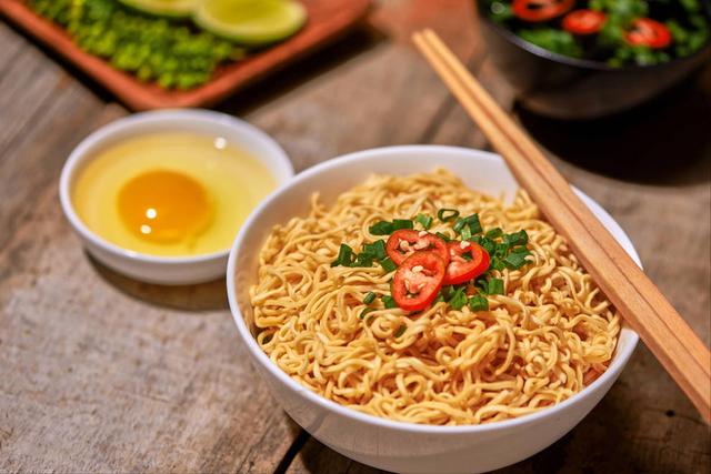 天津方便面去哪里批發(fā)，天津方便面廠家