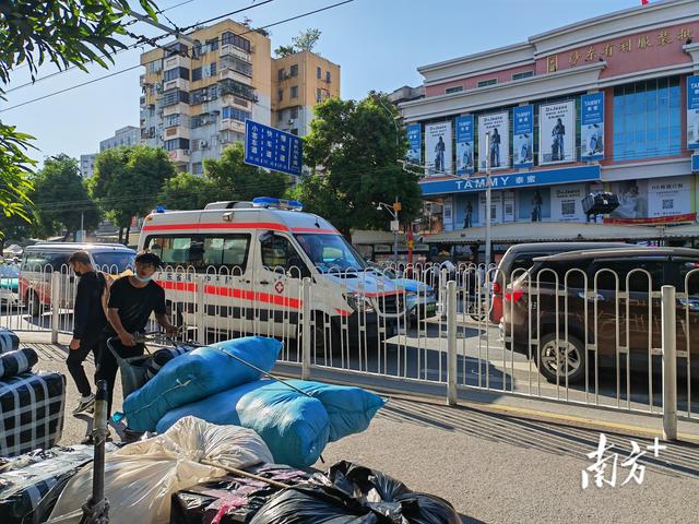 廣州批發(fā)衣服市場在什么地方，廣州有名的衣服批發(fā)市場在哪里？