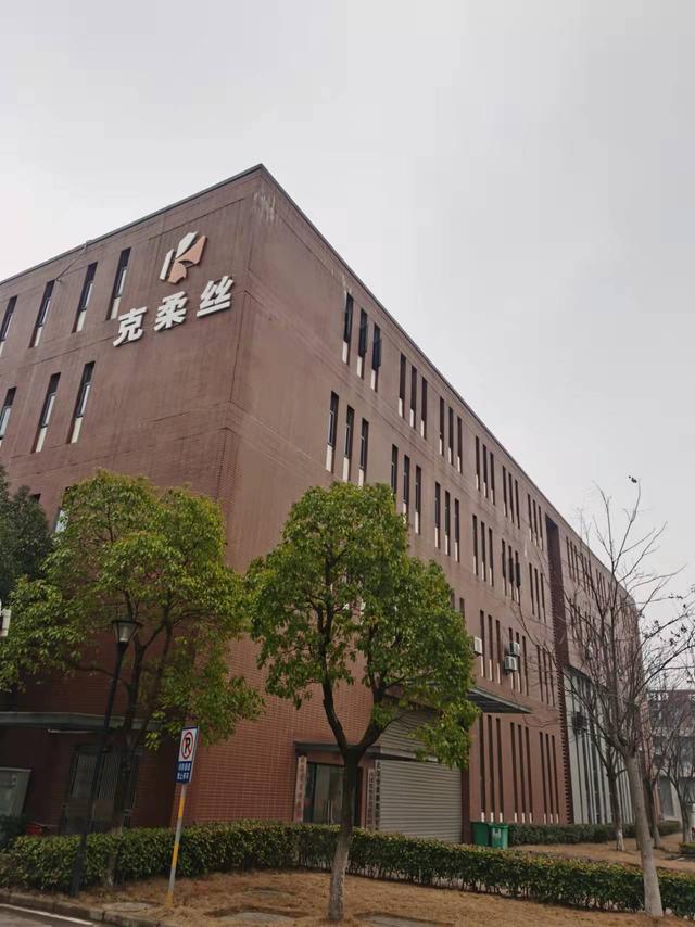 服裝工廠貨源直批，服裝工廠貨源直批微信？