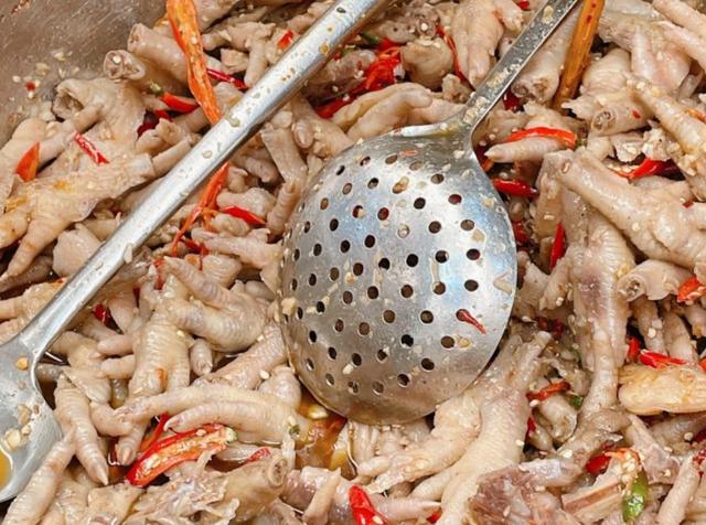 東莞雞爪批發(fā)哪里最便宜，東莞雞爪批發(fā)哪里最便宜好吃？