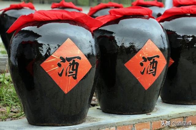 100斤酒壇子批發(fā)價(jià)格查詢，100斤酒壇子價(jià)格？