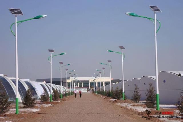 太陽能路燈批發(fā)廠家，太陽能路燈批發(fā)廠家直銷？