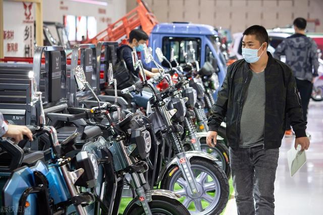 超威電池批發(fā)價格，超威電池批發(fā)價格查詢？
