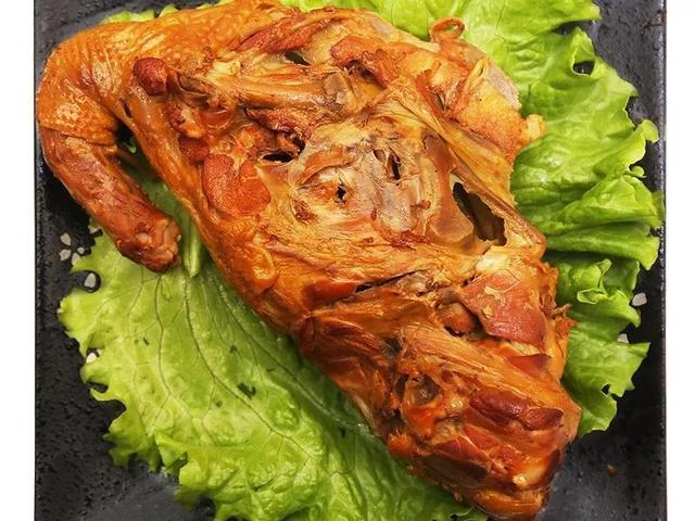 20斤一件雞架子批發(fā)多少錢，現(xiàn)在雞架子多少錢一斤？