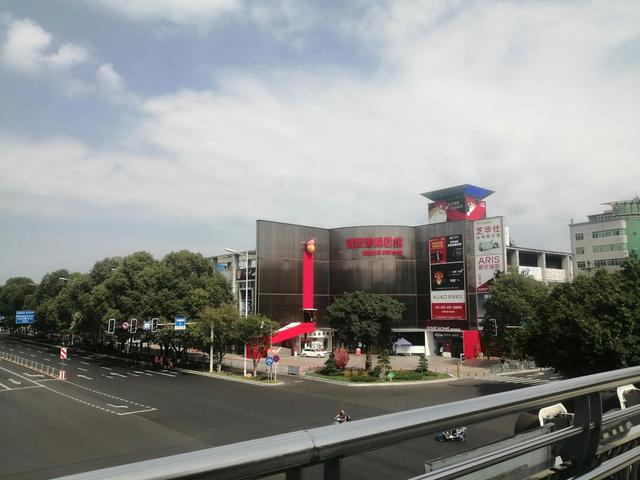 廣東家具批發(fā)市場(chǎng)集中在哪里批發(fā)的，廣東家具批發(fā)市場(chǎng)集中在哪里批發(fā)的好？