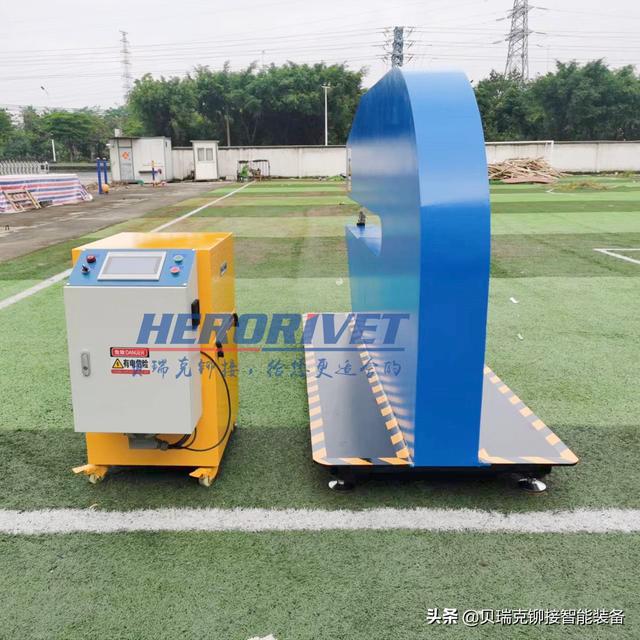 全自動鉚釘機批發(fā)廠家直銷，全自動鉚釘機批發(fā)廠家直銷電話？