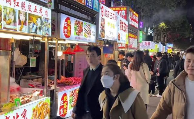 10元3樣地攤貨批發(fā)兒童玩具真的好賣嗎，兒童小玩具批發(fā)1-10元_地攤廣場？