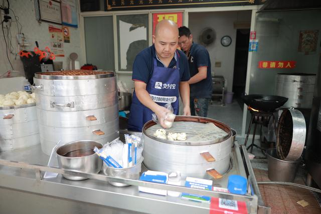 早餐店的包子哪里進貨的，早餐店的包子哪里進貨的多？