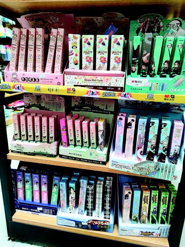文具批發(fā)店進(jìn)貨渠道，文具禮品店進(jìn)貨渠道？
