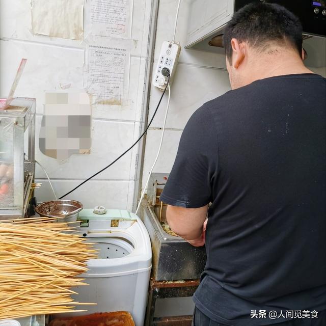 1元串串香擺攤菜品都有哪些，串串一元一串掙錢嗎？