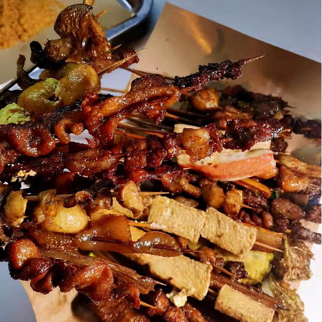 串串一塊錢一串，一塊錢的串串有哪些菜品？