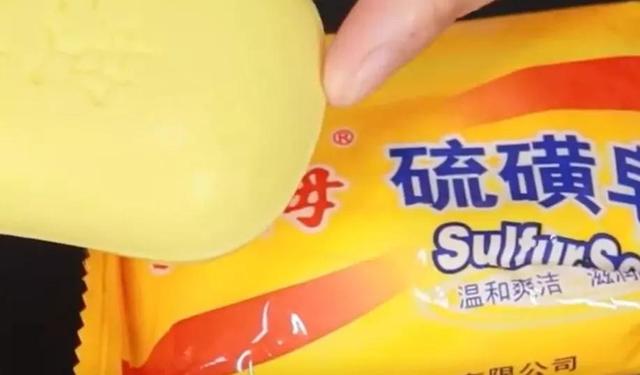 2元小飾品批發(fā)市場(chǎng)，2元飾品批發(fā)價(jià)格及圖片？