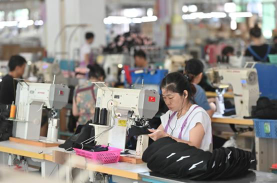 便宜鞋子批發(fā)市場進(jìn)貨，便宜鞋子批發(fā)市場進(jìn)貨怎樣聯(lián)系廠家？