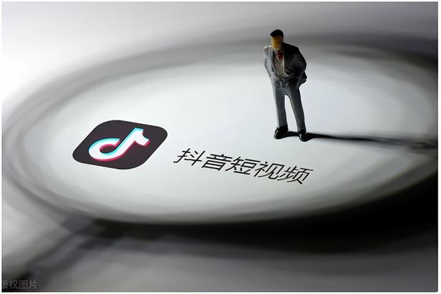 淘寶服裝貨源群號是什么，淘寶服裝貨源群號是什么意思？
