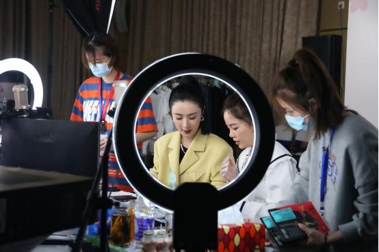 淘寶店鋪主播薇婭貨源是真的嗎知乎，淘寶上薇婭直播好貨是不是真的？