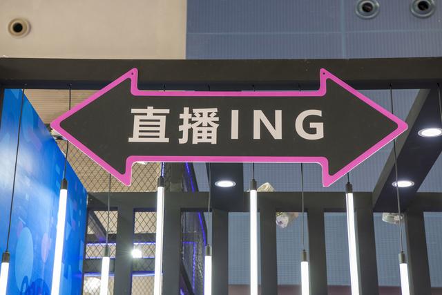 奢侈品微商一手貨源，奢侈品微商一手貨源,奢侈大牌男女包包批發(fā)？