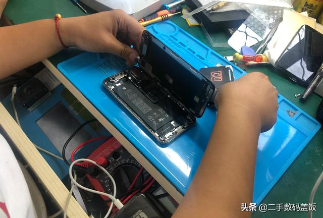 網(wǎng)上賣二手手機(jī)的人貨源從哪來的，網(wǎng)上賣二手手機(jī)的人貨源從哪來的呢？