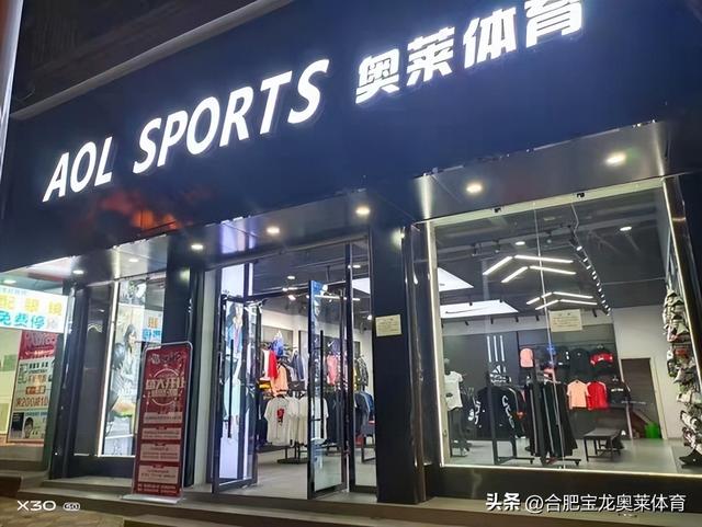 耐克阿迪高仿服裝微商貨源怎么找，正品阿迪耐克微商貨源？