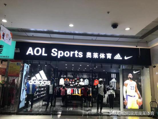 正品阿迪耐克微商貨源，耐克阿迪高仿服裝微商貨源怎么找？