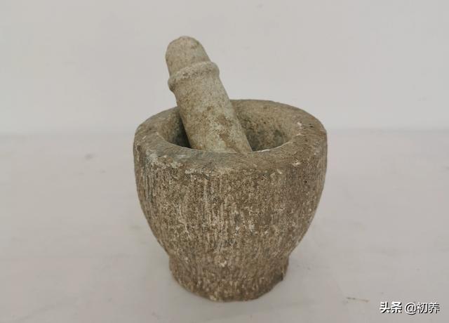 農(nóng)村老家的蒜臼子，你還留著嗎？