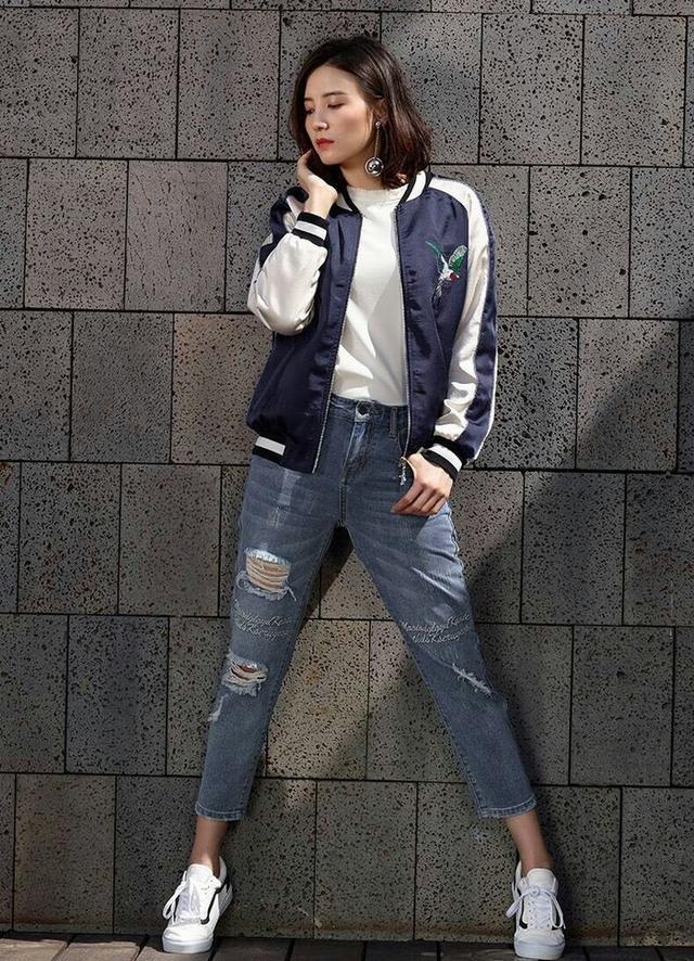 運(yùn)動(dòng)服微商貨源，足球裝備微商貨源？