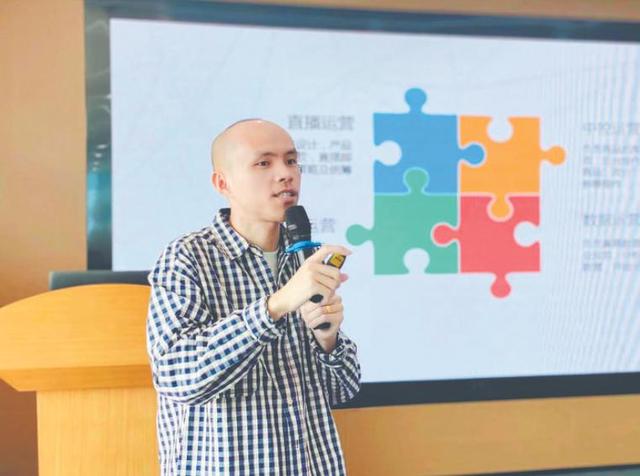 微商貨源衣服，男裝微商一手貨源？