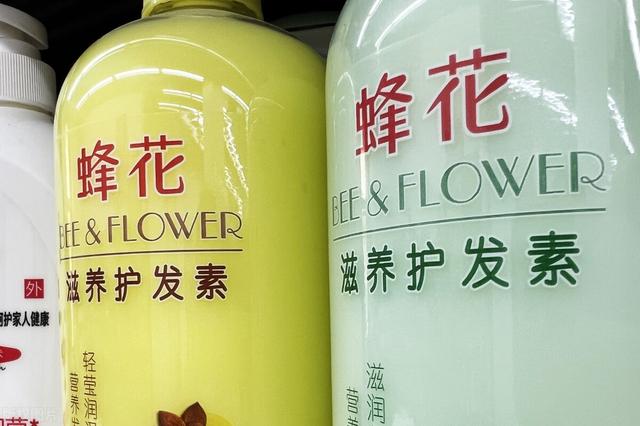 化妝品代發(fā)貨平臺(tái)，護(hù)膚品貨源網(wǎng)批發(fā)？