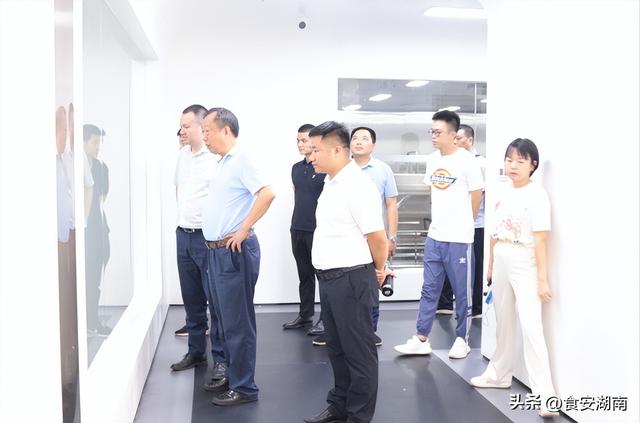 微商一手貨源加盟零食，微商一手貨源加盟零食可靠嗎？