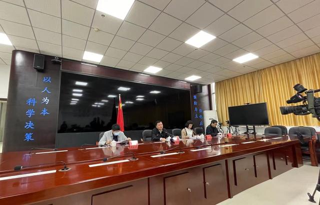 莆田微商貨源鞋廠的批發(fā)市場在哪個位置，莆田鞋廠一手貨源批發(fā)？