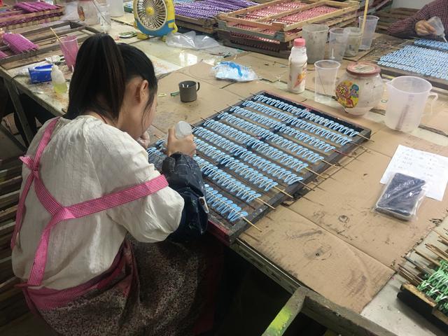 阿里巴巴1688貨源批發(fā)發(fā)卡是真的嗎，阿里巴巴1688貨源批發(fā)發(fā)卡是真的嗎嗎？