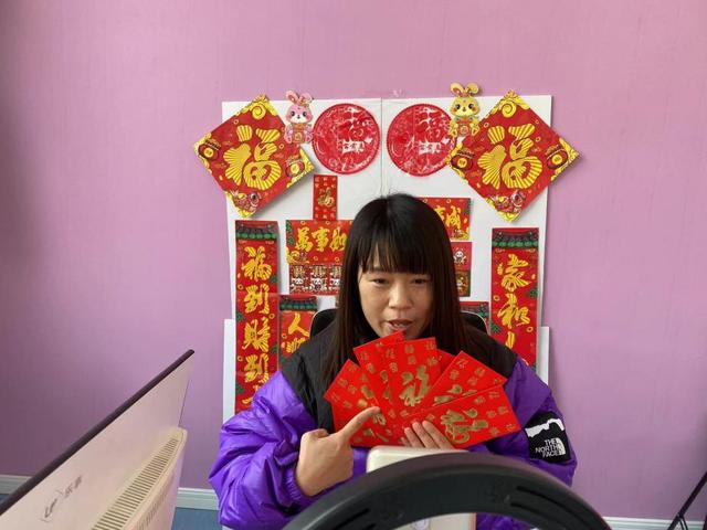 阿里巴巴直播的女裝貨源是真的嗎，阿里巴巴直播的女裝貨源是真的嗎嗎？