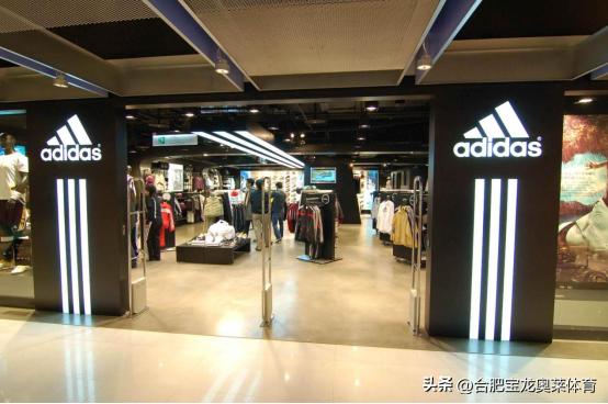 正品阿迪耐克微商貨源，耐克阿迪高仿服裝微商貨源怎么找？