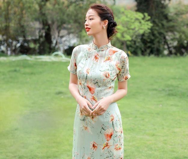 淘寶拼多多熱銷現(xiàn)在旗袍貨源拿貨是真的嗎，淘寶拼多多熱銷現(xiàn)在旗袍貨源拿貨是真的嗎安全嗎？