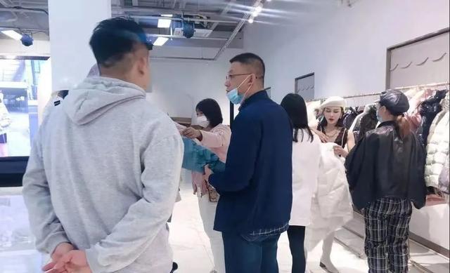 衣服微商貨源微信號是什么，衣服微商貨源微信號是什么意思？